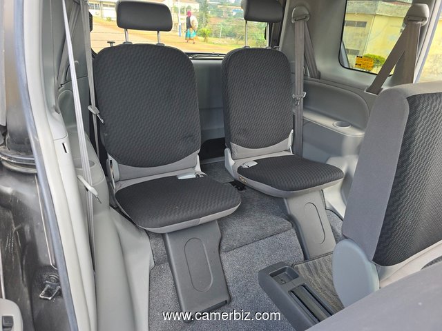  2009 Toyota SIENTA Automatique 7 places. YAOUNDE.  - 35860