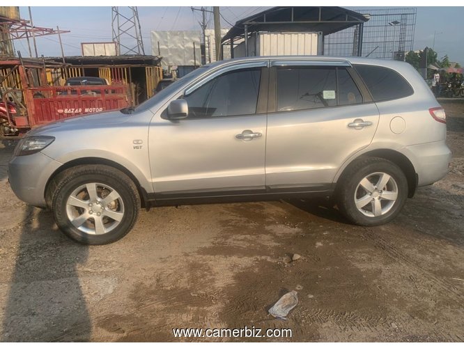 5,900,000FCFA-HYUNDAI SANTA FE 4X4WD VERSION 2010-OCCASION COREE DU SUD-EN 7PLACES-PROPRE - 36338