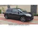 2010 Toyota Auris Automatique à vendre à Yaoundé