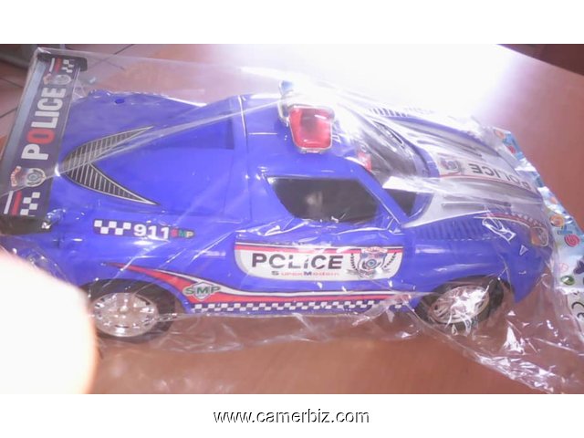 Voiture de police super modern 911 - 3919