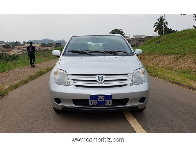 Belle 2006 Toyota Ist a Vendre  - 3986