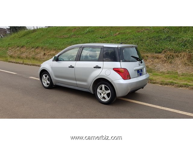 Belle 2006 Toyota Ist a Vendre  - 3986