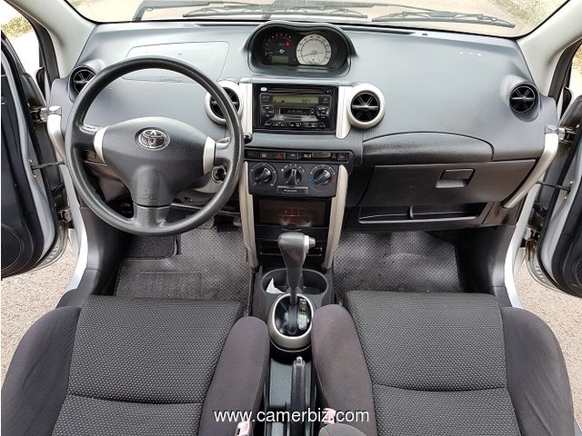 Belle 2006 Toyota Ist a Vendre  - 3986