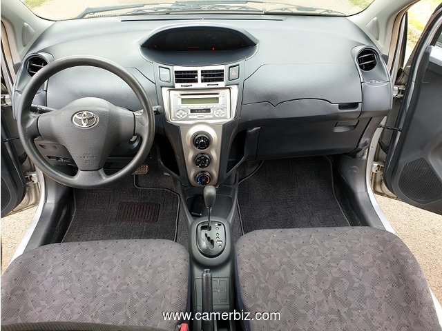 Belle 2009 Toyota Yaris Full Option a vendre - 4573