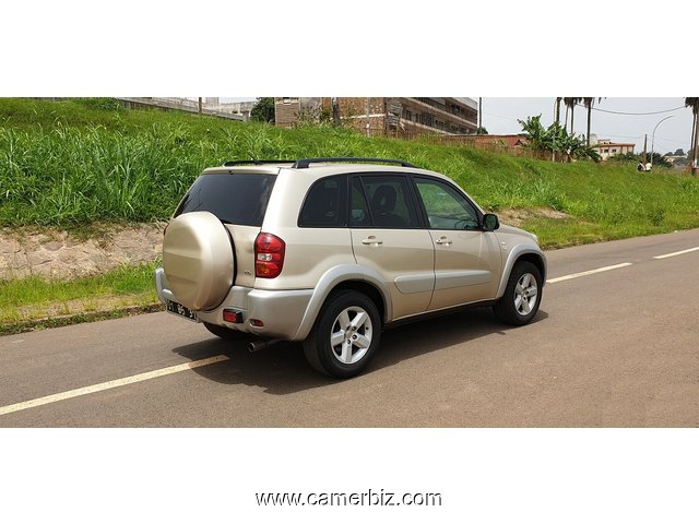 2005 Toyota Rav4 Full Option avec 4WD(4×4) a vendre - 4768