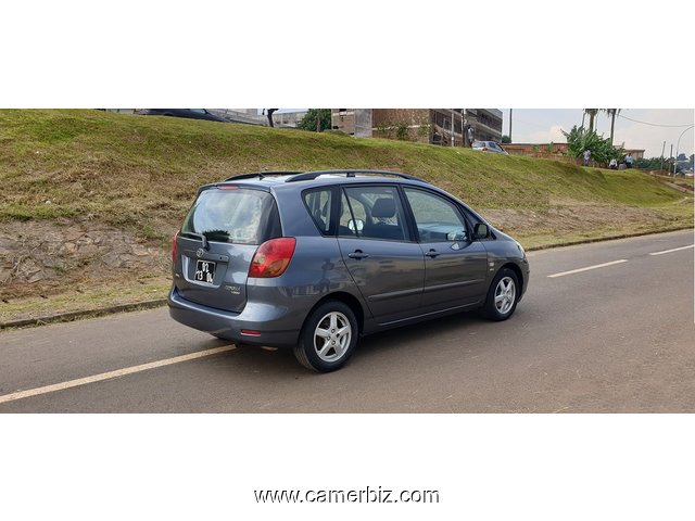 Belle 2005 TOYOTA COROLLA VERSO Full Option a vendre - 4895