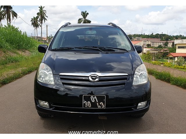 Belle 2005 TOYOTA COROLLA VERSO (SPACIO) 7 Places avec 4WD à vendre - 5258