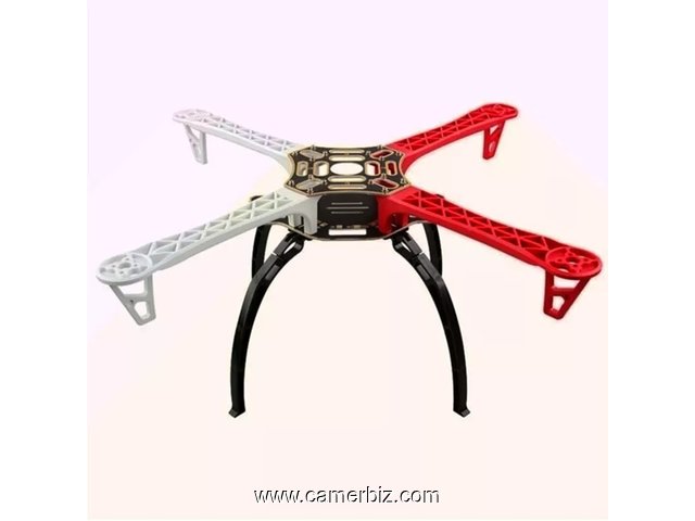 Vente des kits drone complets sur douala avec coques f450, le kit drone contient une télécommande fs - 5555