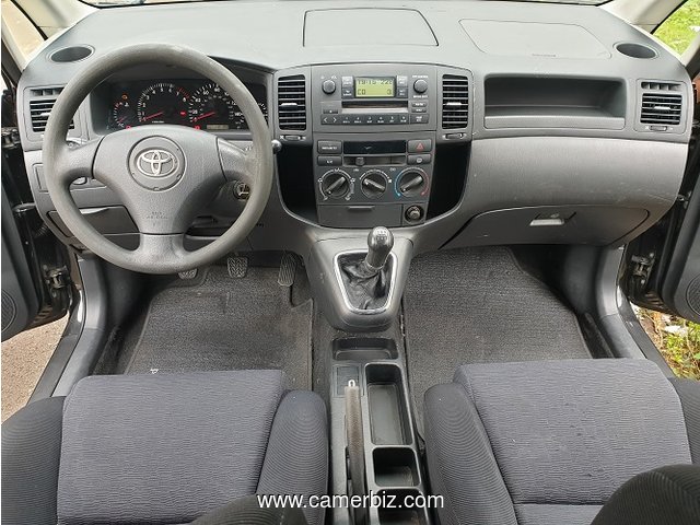 Belle 2005 TOYOTA COROLLA VERSO Full Option à vendre - 5627