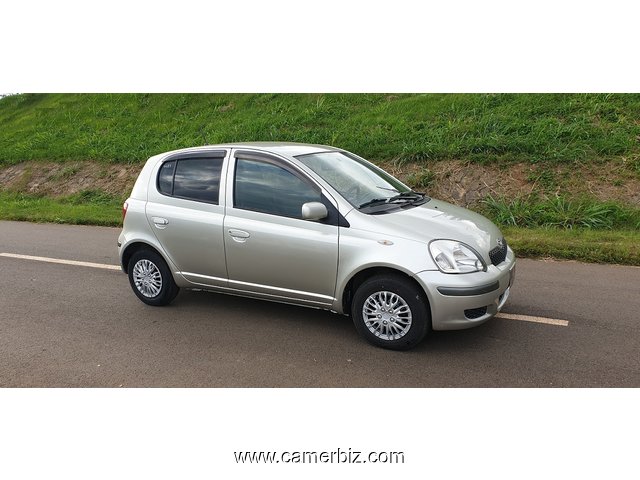 Belle 2004 Toyota Yaris Full Option Automatique avec 4WD à vendre - 5636