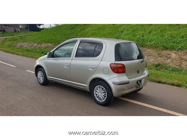 Belle 2004 Toyota Yaris Full Option Automatique avec 4WD à vendre - 5636