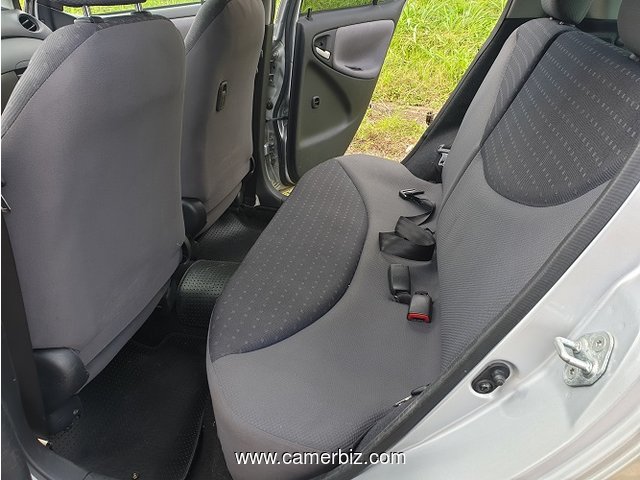 Belle 2004 Toyota Yaris Full Option Automatique avec 4WD à vendre - 5636