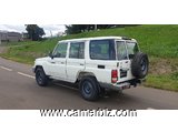 Belle 2012 TOYOTA LAND CRUISER Full Option avec 10 places et 4WD à vendre - 6047