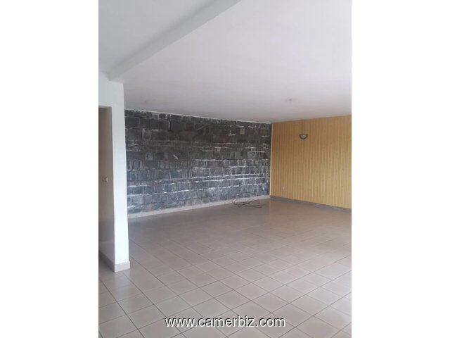  APPARTEMENT MODERNE A LOUER A SCALOM 3-Chambres, salon, Cuisine, 2-Douches dans la barrière nouvell - 6176