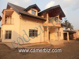  Villa de 07 chambres à vendre à  Mendong, Yaoundé  125 Millions F CFA HT - 6488