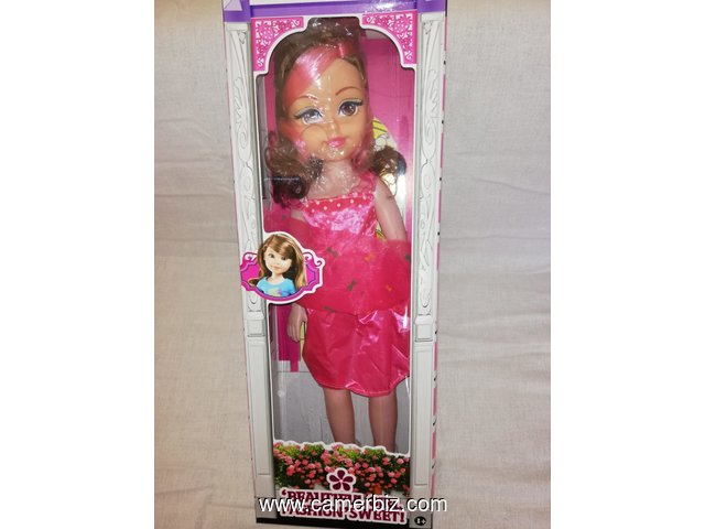 Poupee lovely doll. Belle fille mode douce. Disponible en plusieur couleurs - 7267