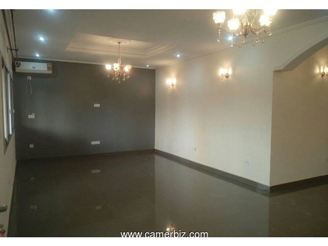 Appartement à louer à l'Omnisport - 7412