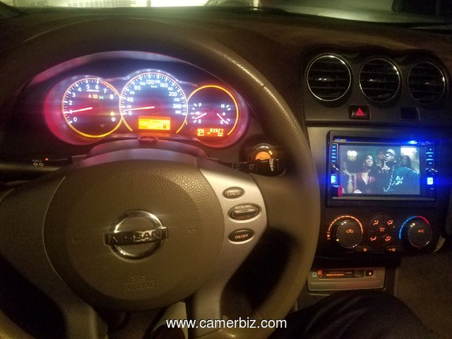 Luxury Nissan Altima 2009 Full option Automatic - 7500