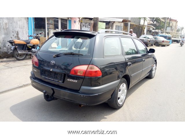 3,650,000FCFA-TOYOTA AVENSIS-VERSION 2002-OCCASION D’ALLEMAGNE-LONG CHASSIS - 7693