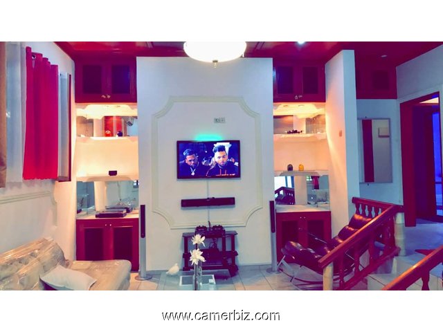#studio #meublé sous forme de villa à louer à #Douala - Cameroun  Juste après Carrefour Armée de l'a - 7736