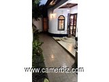 #studio #meublé sous forme de villa à louer à #Douala - Cameroun  Juste après Carrefour Armée de l'a - 7736