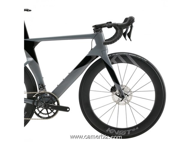 2019 Cannondale SystemSix Carbon Dura-Ace Disc Road Bike - (Fastracycles) - 7784