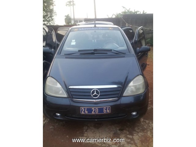 MERCEDES BENZ A160  A LOUER PAR HEURE OU PAR JOUR AVEC CHAUFFEUR POUR  VOS COURSES DANS YAOUNDE ET + - 8034