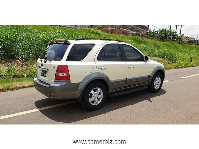 2007 Kia Sorento 4WD avec 7 Places à vendre - 8284