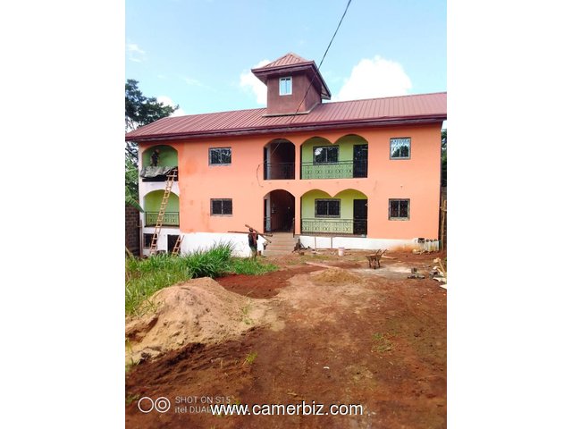 4 appartements Modernes haut standing  à louer à Bafoussam avec château d'eau - 8357