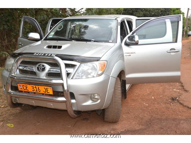 SUBLIME TOYOTA HILUX DOUBLE CABINE A LOUER AVEC CHAUFFEUR - 8405