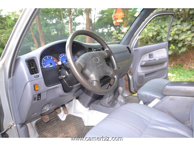 SUBLIME TOYOTA HILUX DOUBLE CABINE A LOUER AVEC CHAUFFEUR - 8405