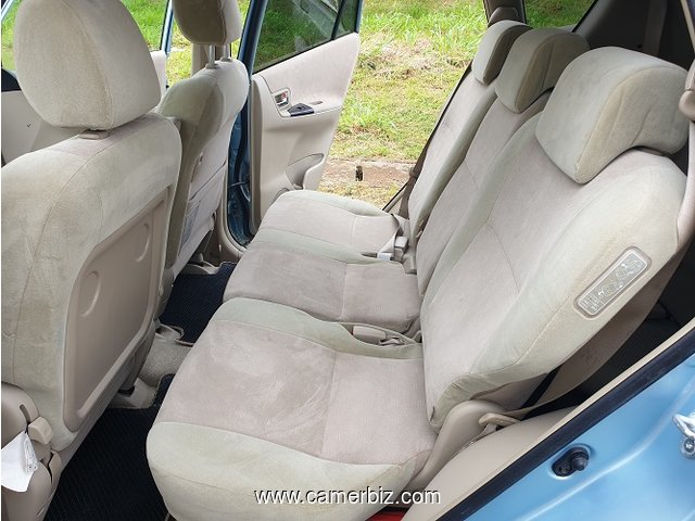 2005 Toyota Corolla Spacio Automatique avec 7 places à vendre - 8864