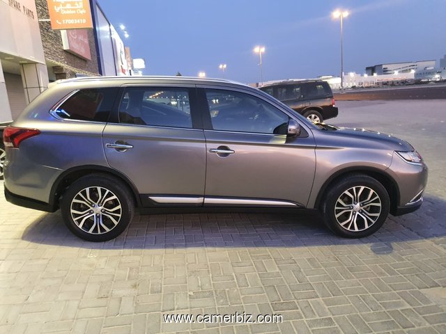 Mitsubishi Outlander 2018  7 P 3.0L SUV 4WD 4 Doors - 8969