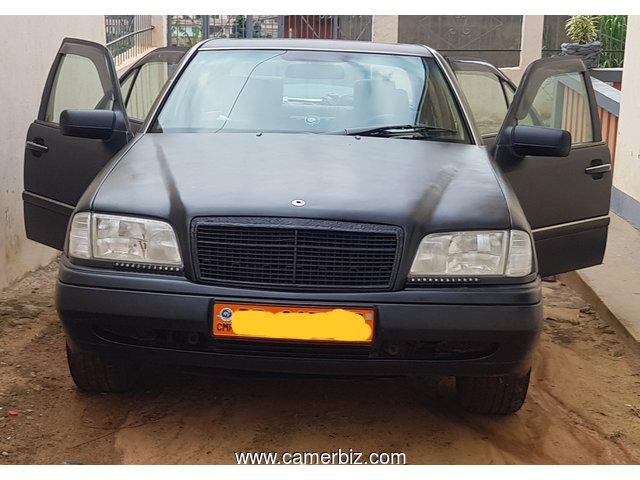 Mercedes class c 220 essence - 9155