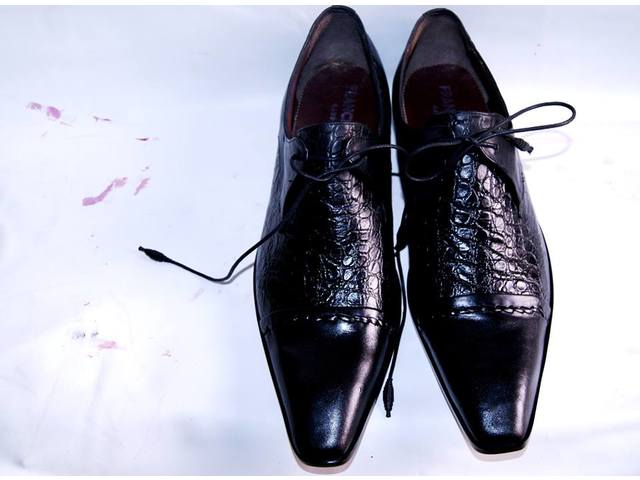 CHAUSURES SUR MESURES - 932