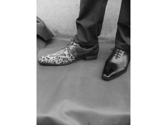 CHAUSURES SUR MESURES - 932