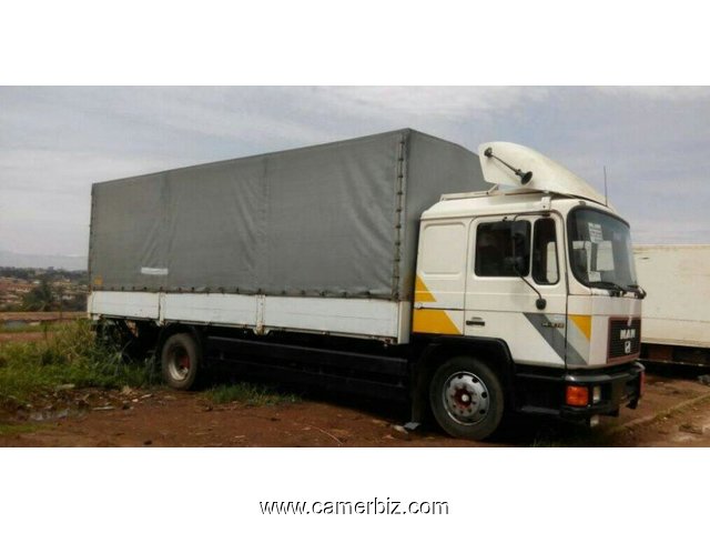 Location de camion pour déménagement et transports de marchandises  - 9382