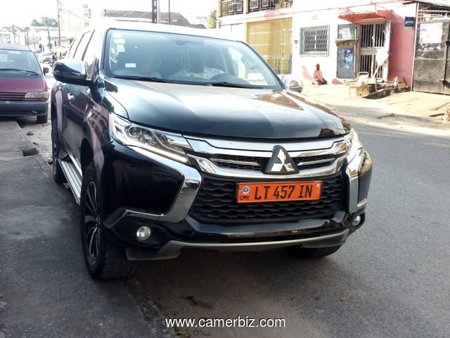 Location de Mitsubishi avec chauffeur a bon prix  - 9537