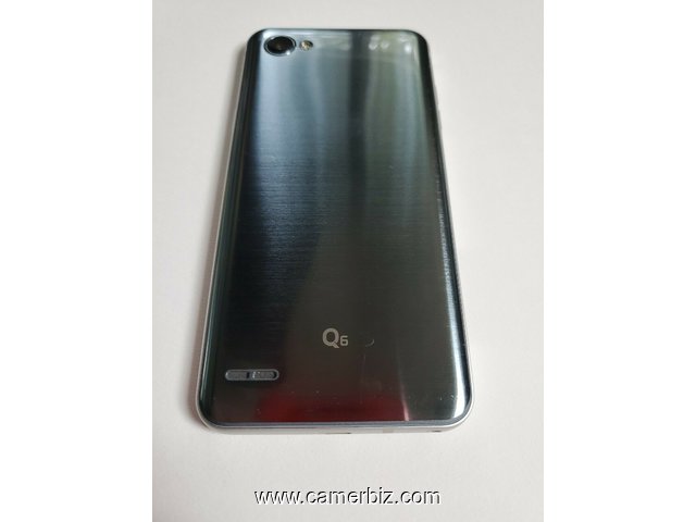 LG - Q6 GSM/CDMA Smartphone /32 GB /Android 7.6/3GB RAM/16 MegaPixels-SELFIE - 9579