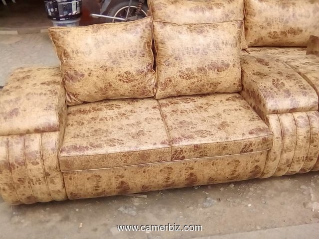 Salon disponible à bas prix - 9634