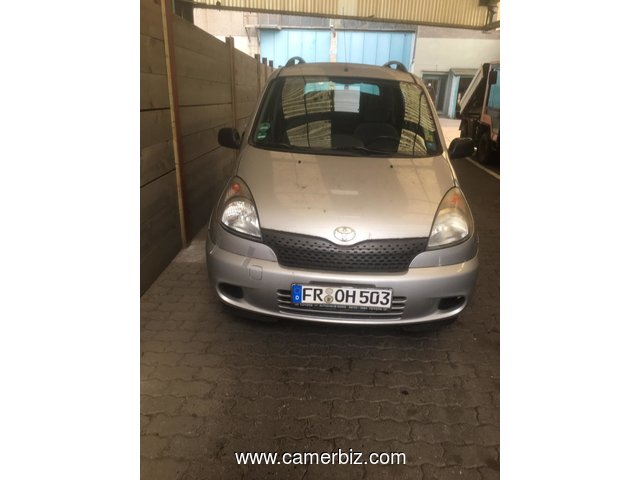 Toyota yaris 2005 - 9826