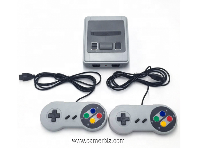 Console de jeu vidéo classique 8 bits avec 621 jeux intégrés et 2 manettes  - 9844