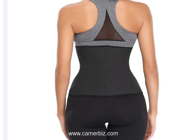 Bustier Ceinture Minceur. Gaine en latex amincissant avec crochets et fermeture éclair - 9875