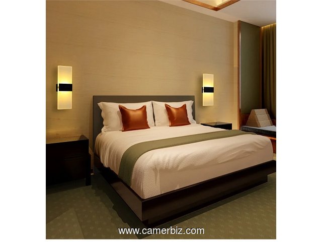 Modern Bed Room and Wall LED Light à vendre - 9999